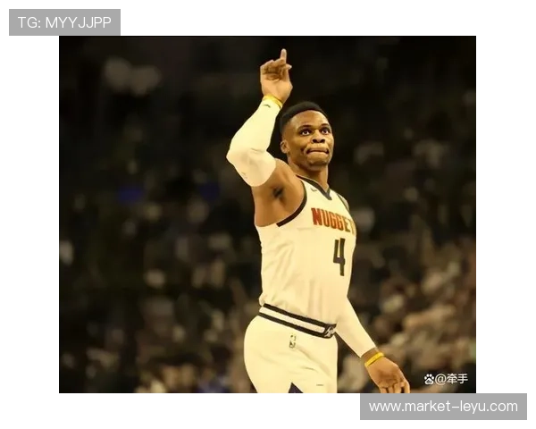 威斯布鲁克突破制造多次助攻，提升球队关键时刻进攻效率