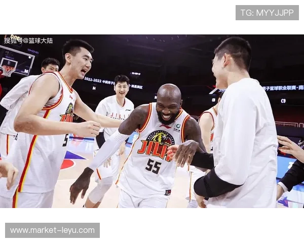 判罚优先级规则是什么？篮球比赛中多重违规如何判定先后顺序？